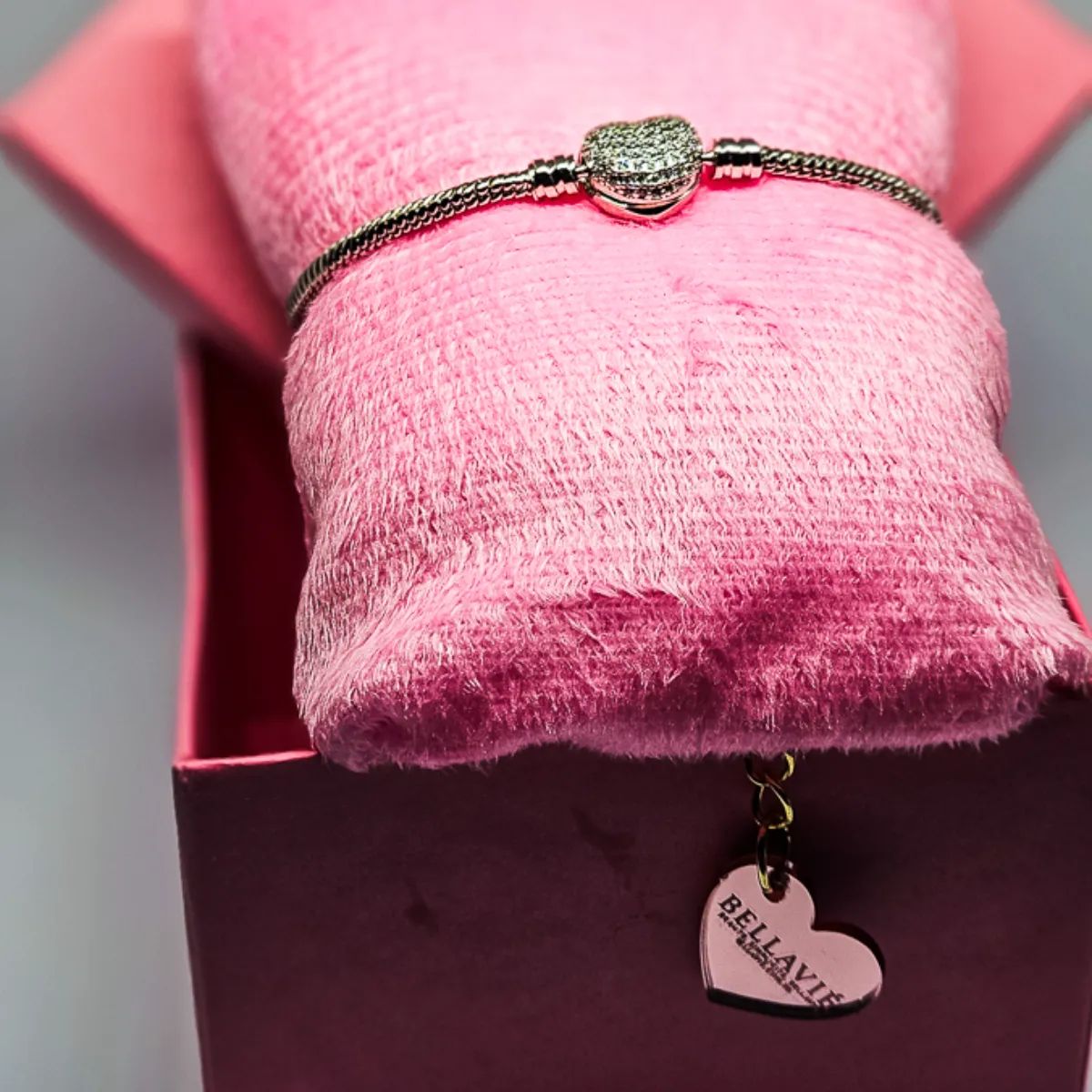 Pulseira Fecho Coração Cravejado Prata