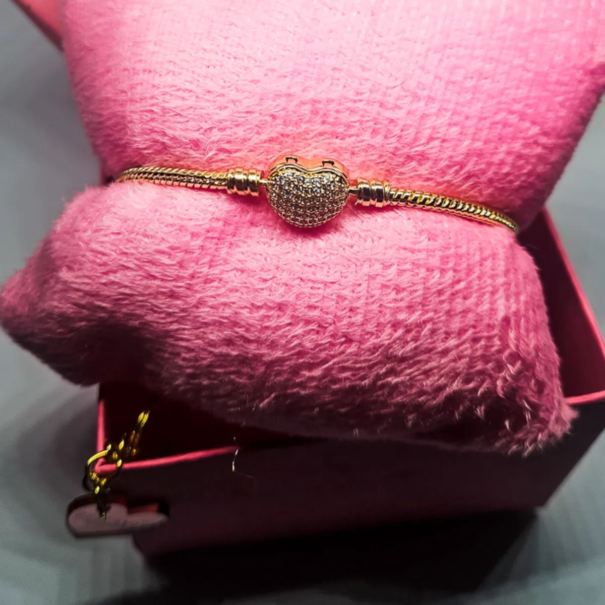 Pulseira Fecho Coração Zircônia Dourado