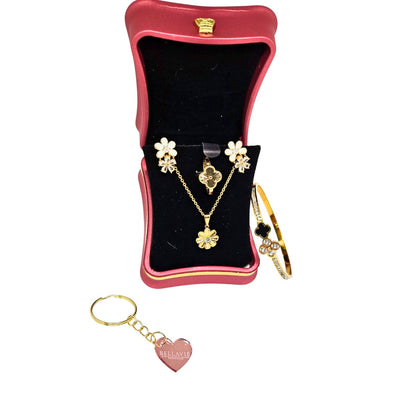 Conjunto Flor  Colar, Brinco, Anel e Pulseira Dourada